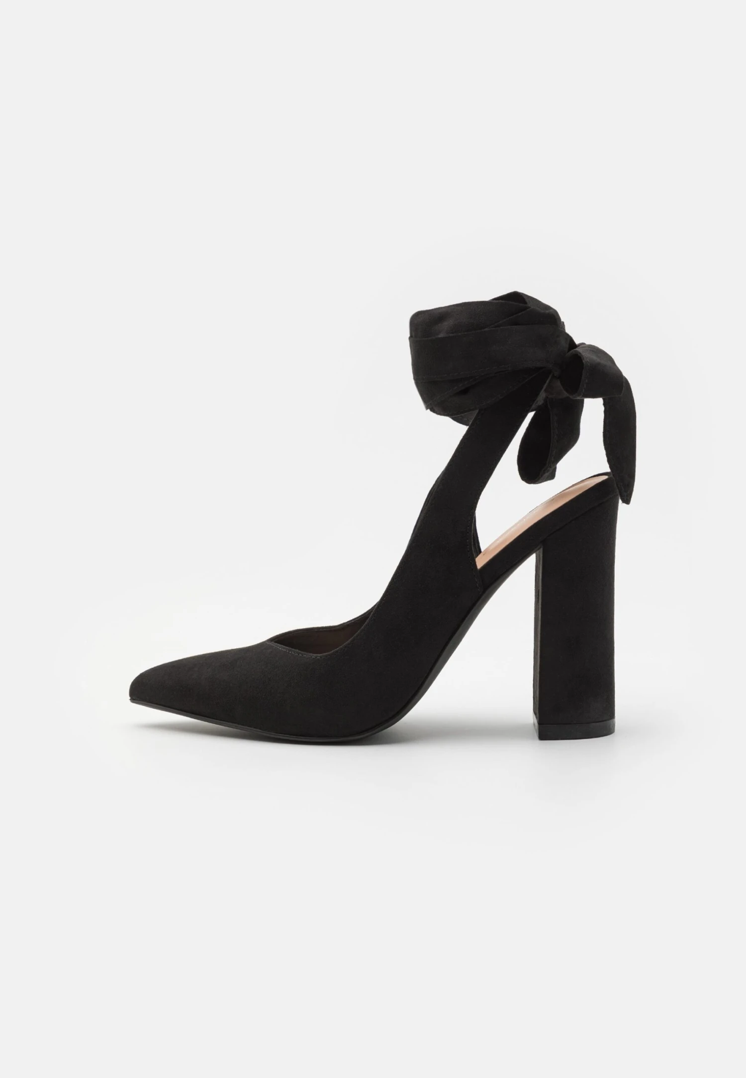 Even&Odd Richelieus - Black – Image 2