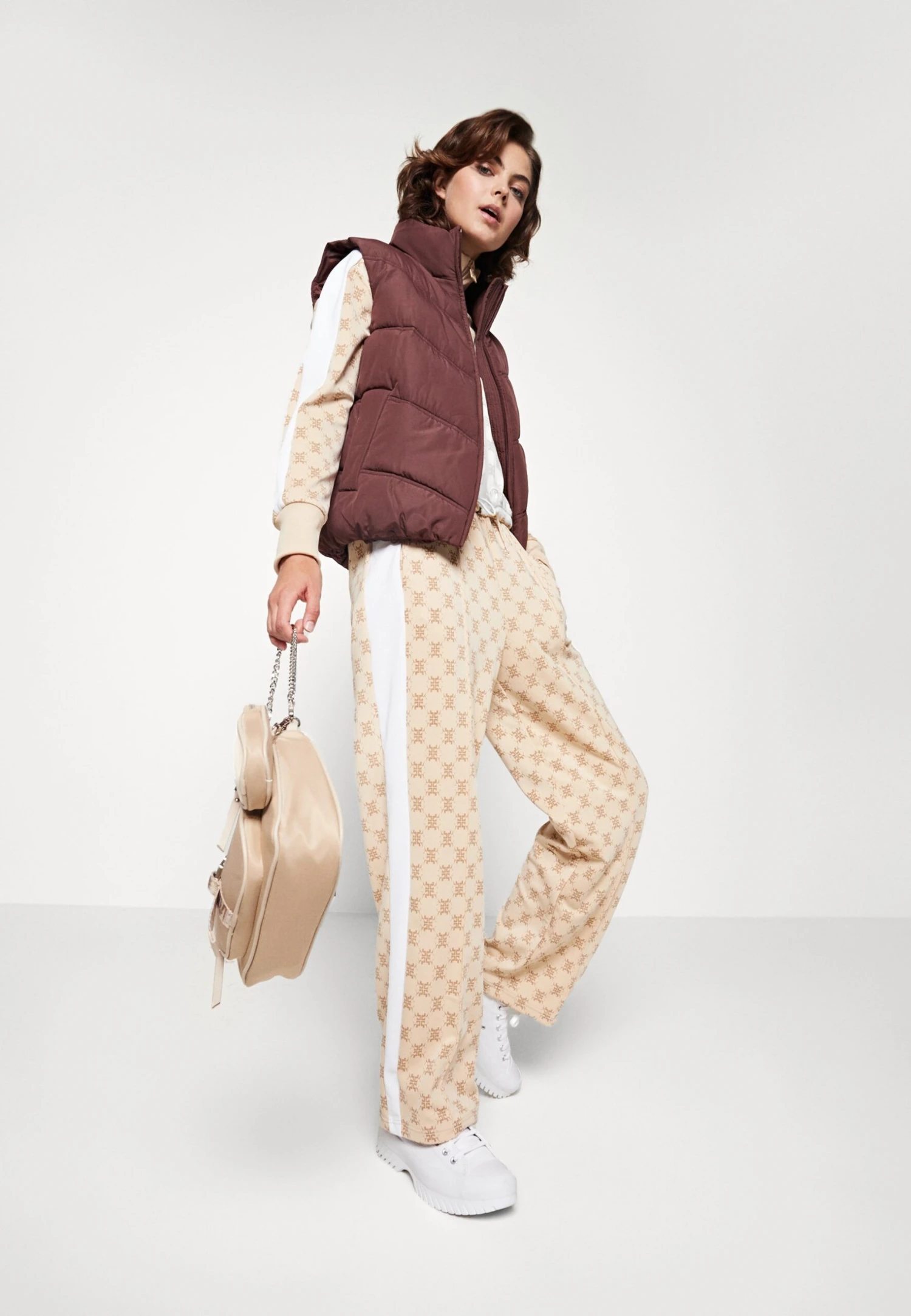 Even&Odd Veste Sans Manches - Dark Brown – Image 2