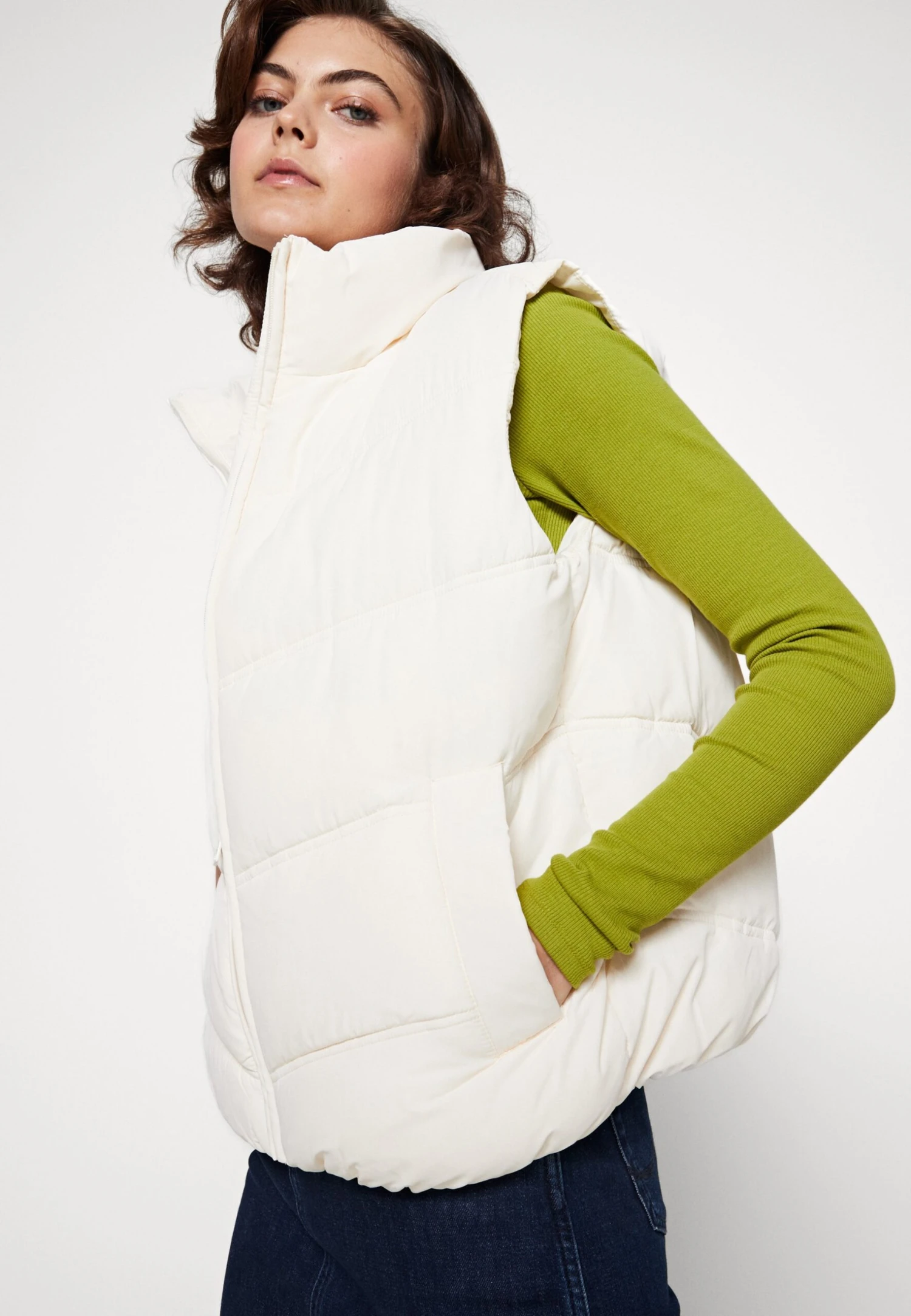 Even&Odd Veste Sans Manches - Off-White – Image 4