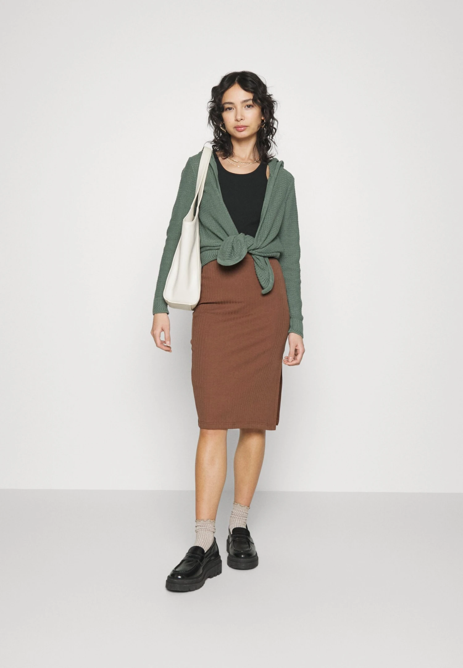 Pencil Skirt With Slit - Jupe Crayon - Brown – Image 2