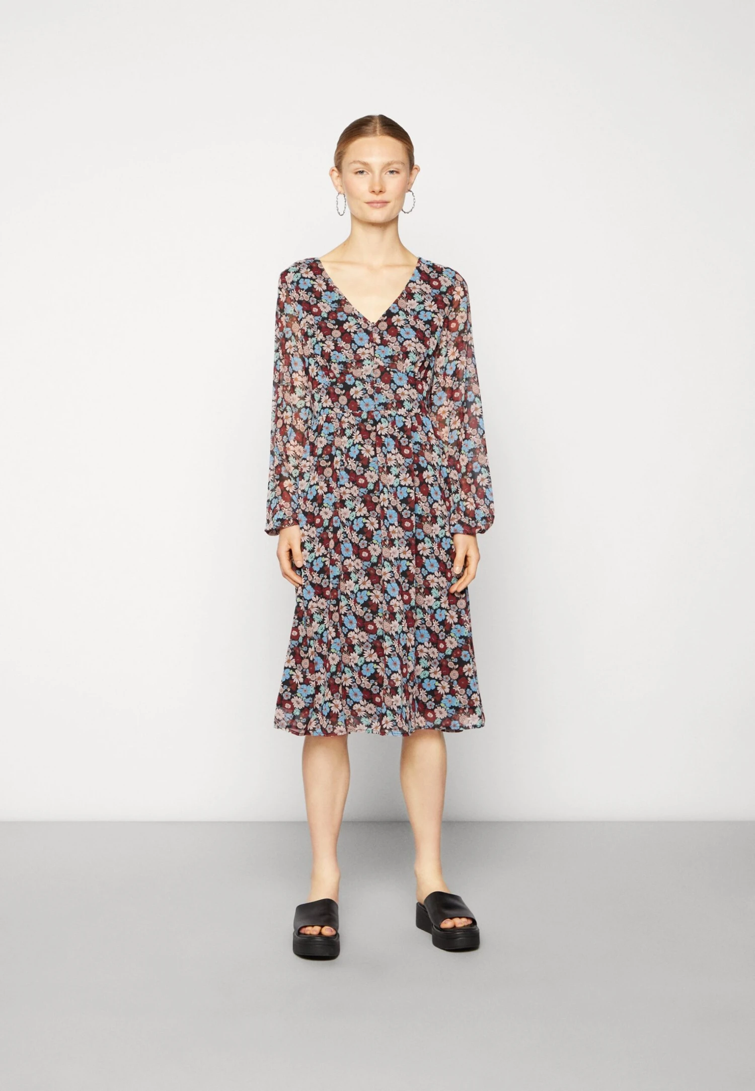 Even&Odd Robe De Jour - Black/Red/Multi-Coloured