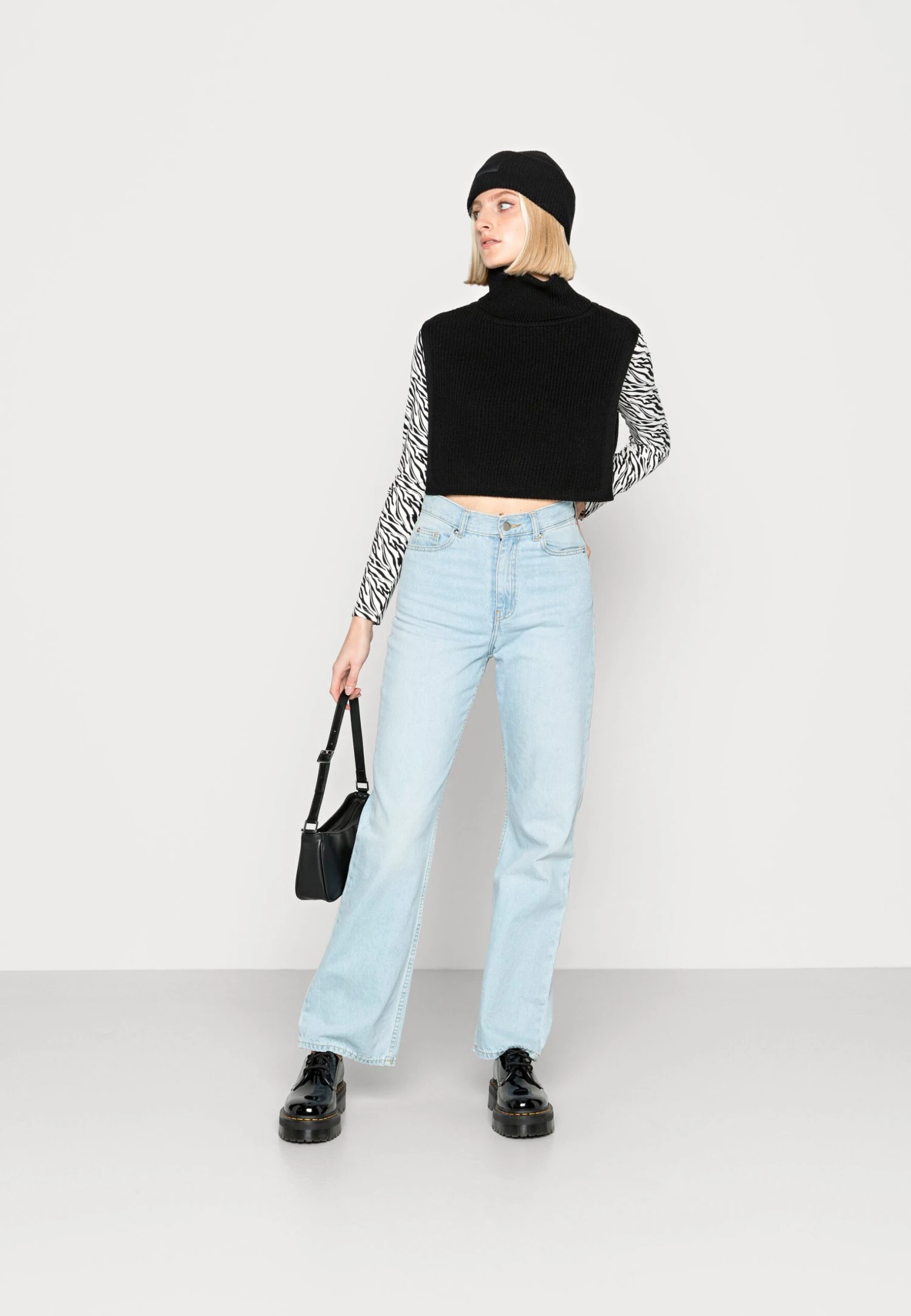 Even&Odd Cape - Black â Image 2