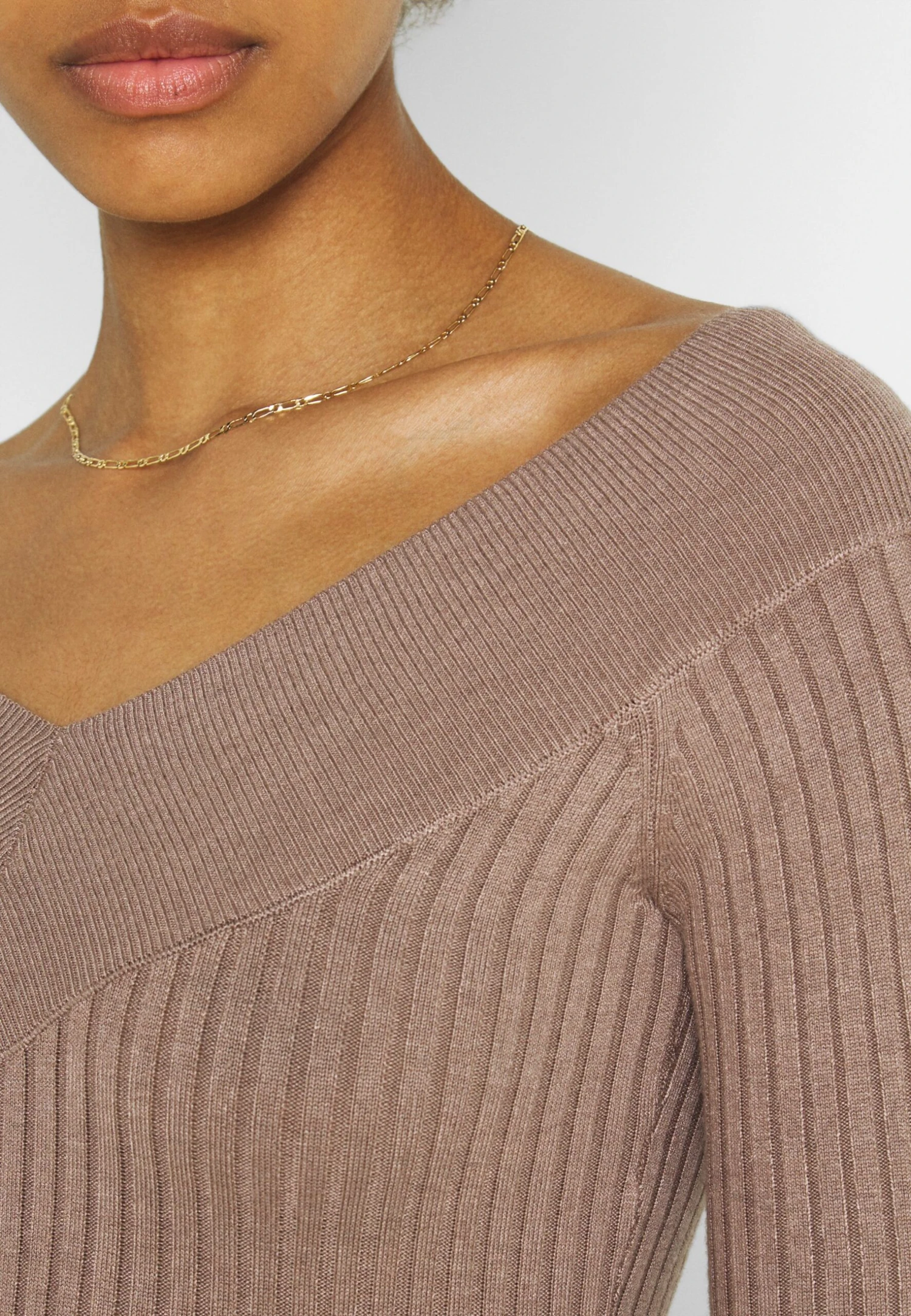 Even&Odd V Ausschnitt Ripp Mini Strickkleid - Robe Fourreau - Taupe – Image 6