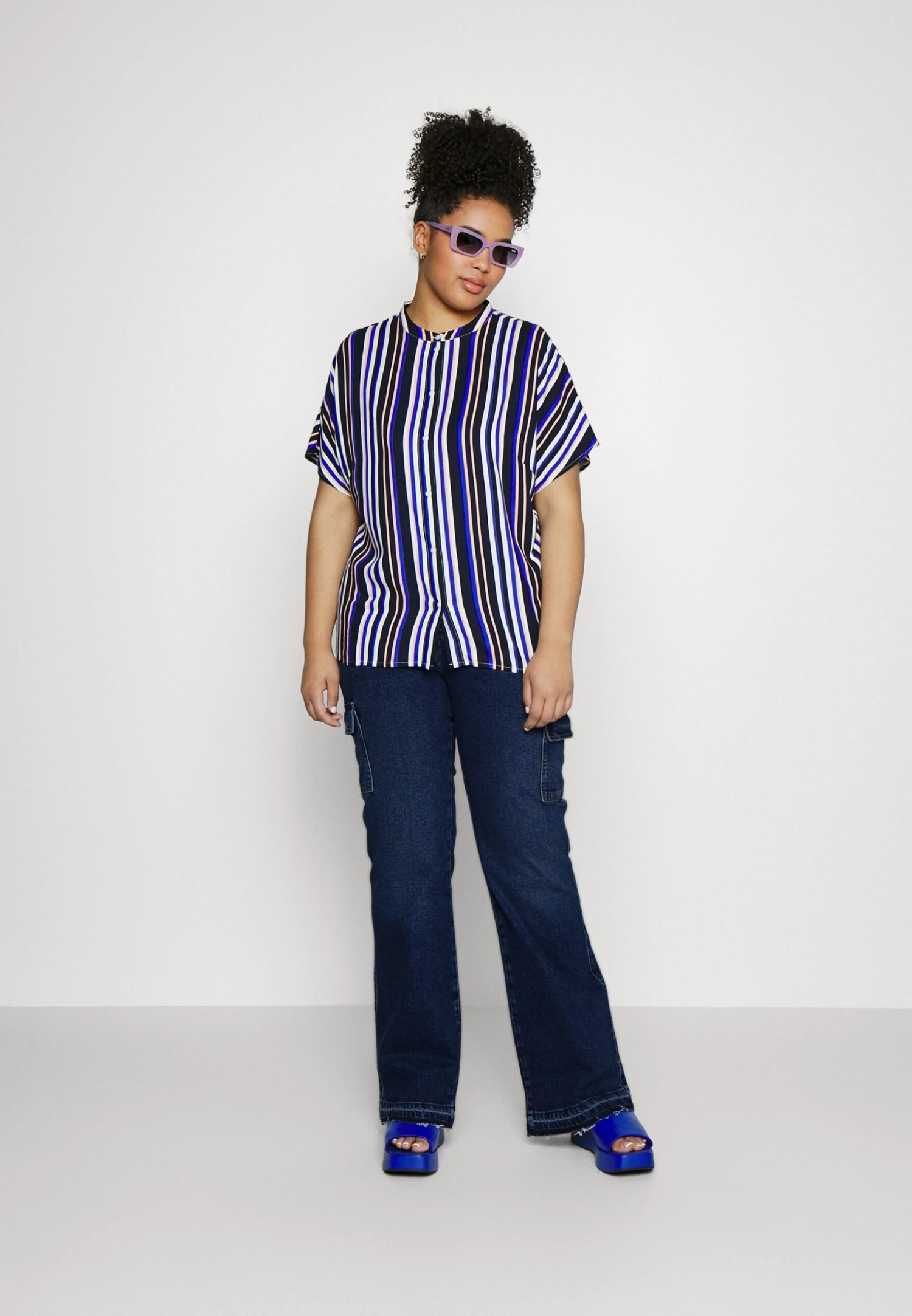 Jean Bootcut - Light Blue Denim – Image 2